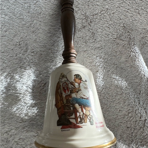 Norman Rockwell Other - VTG Norman Rockwell TAVERN SIGN PAINTER 1976 - LIMITED EDITION BELL